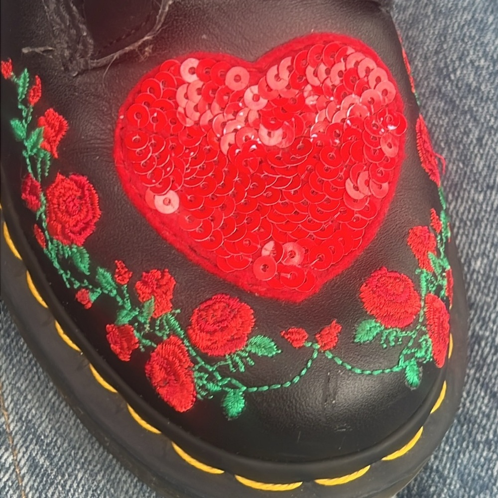 DOC MARTENS 1460 Valentine remix w/Sequin Heart appliqué’s /Embroidered Roses - Picture 8 of 14